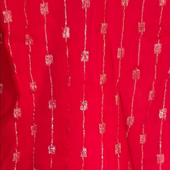 Crown & Ivy Women’s Red and Silver Threaded Sleeveless Boxy Blouse Size 3X - Picture 4 of 6